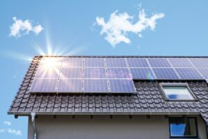 Caro bollette: l'emergenza energetica si risolve col fotovoltaico